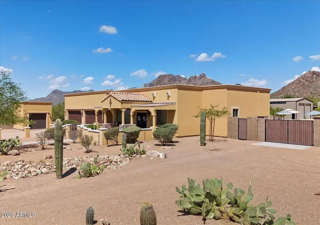 Photo 2 of Single family home for sale at 370 E Canyon St, Apache Junction, AZ 85119 | MLS# 7076519 | Listing updated on 2026-09-07