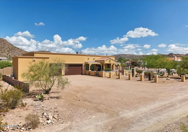 Photo 3 of Single family home for sale at 370 E Canyon St, Apache Junction, AZ 85119 | MLS# 7076519 | Listing updated on 2026-09-07