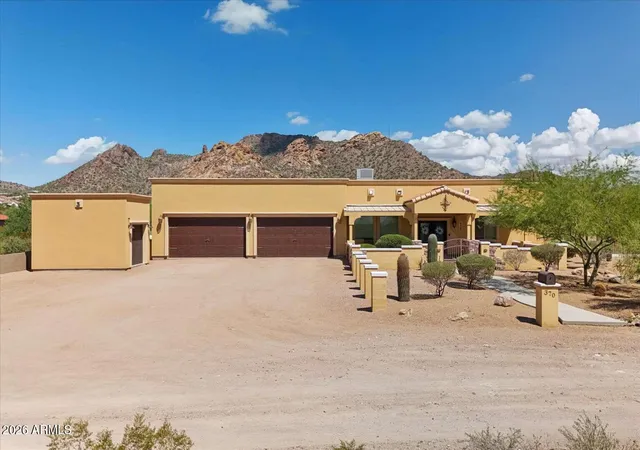 Photo 3 of Single family home for sale at 370 E Canyon St, Apache Junction, AZ 85119 | MLS# 7076519 | Listing updated on 2026-09-07