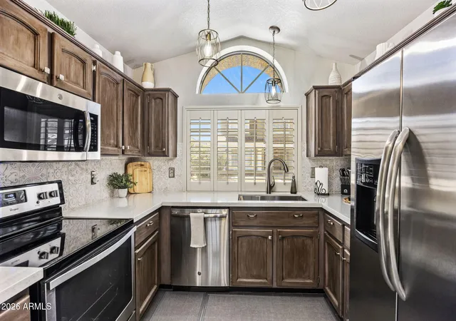 Photo 4 of Single family home for sale at 1030 E Villa Theresa Dr, Phoenix, AZ 85022 | MLS# 7076661 | Listing updated on 2026-09-21