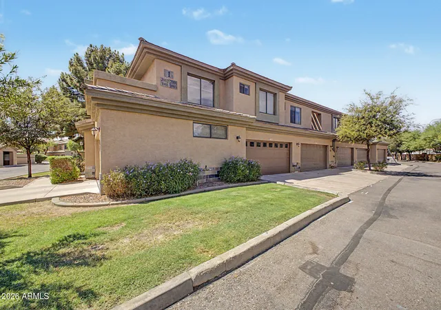 Photo 3 of Townhouse for sale at 705 W Queen Crk Rd #1003, Chandler, AZ 85248 | MLS# 7078875 | Listing updated on 2026-09-12