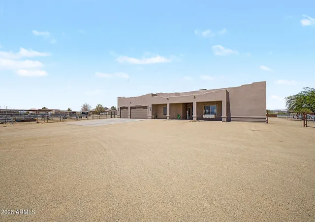 Photo 4 of Single family home for sale at 21316 W Galvin St, Wittmann, AZ 85361 | MLS# 7077566 | Listing updated on 2026-09-09