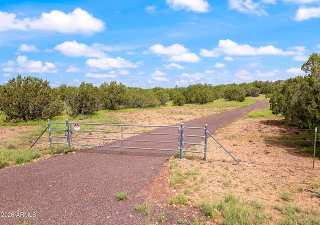 Photo 2 of Sale Pending at 9132 Grant Rd #011D, Show Low, AZ 85901 | MLS# 7076694 | Listing updated on 2026-09-16
