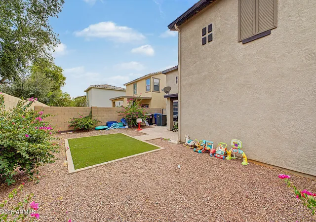 Photo 3 of Single family home for sale at 701 N 111th Drive, Avondale, AZ 85323 | MLS# 7077034 | Listing updated on 2026-09-08