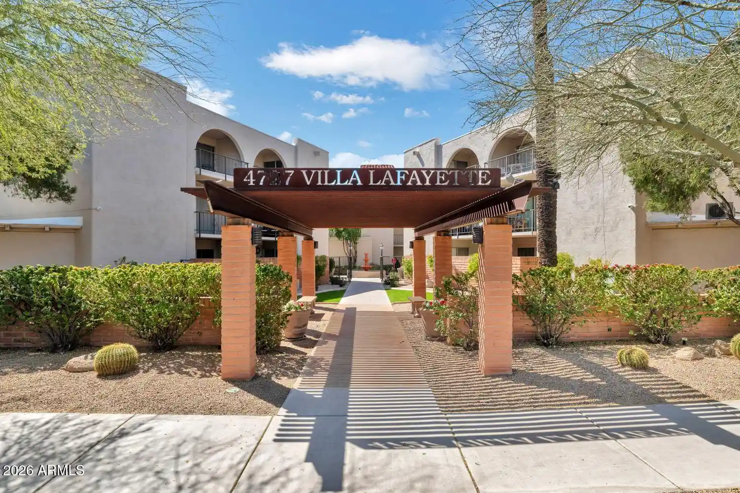 Listing Photo 2 - Condo for sale in 4727 E Lafayette Blvd located at 4727 E Lafayette Blvd, Phoenix, AZ 85018 - Unit #314