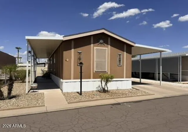 Photo 1 of Manufactured home for sale at 7810 W Peoria Ave #40, Peoria, AZ 85345 | MLS# 7076677 | Listing updated on 2026-09-08