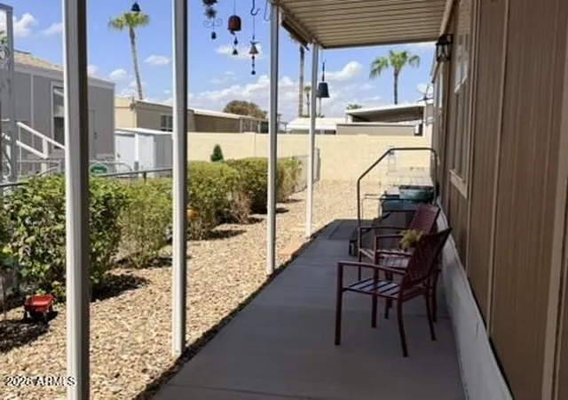 Photo 3 of Manufactured home for sale at 7810 W Peoria Ave #40, Peoria, AZ 85345 | MLS# 7076677 | Listing updated on 2026-09-08