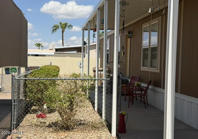 Photo 4 of Manufactured home for sale at 7810 W Peoria Ave #40, Peoria, AZ 85345 | MLS# 7076677 | Listing updated on 2026-09-08