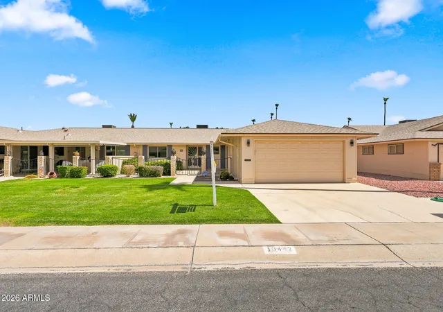 Photo 3 of Townhouse for sale at 10442 W Tropicana Cir, Sun City, AZ 85351 | MLS# 7076720 | Listing updated on 2026-09-13