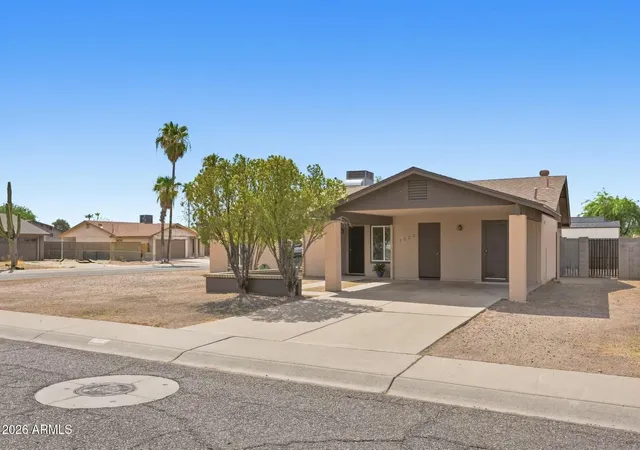 Photo 3 of Single family home for sale at 1323 W Morrow Dr, Phoenix, AZ 85027 | MLS# 7077326 | Listing updated on 2026-09-10