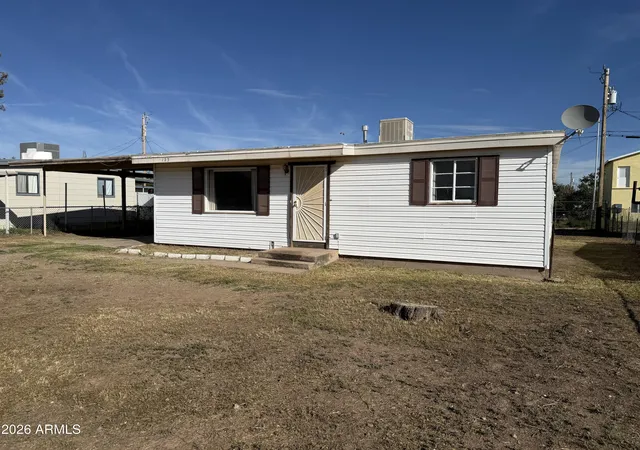 Photo 2 of Single family home for sale at 123 E Apache St, Huachuca City, AZ 85616 | MLS# 7076724 | Listing updated on 2026-09-07