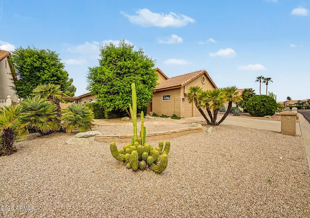 Photo 2 of Single family home for sale at 25236 S Flame Tree Dr, Sun Lakes, AZ 85248 | MLS# 7077271 | Listing updated on 2026-09-13