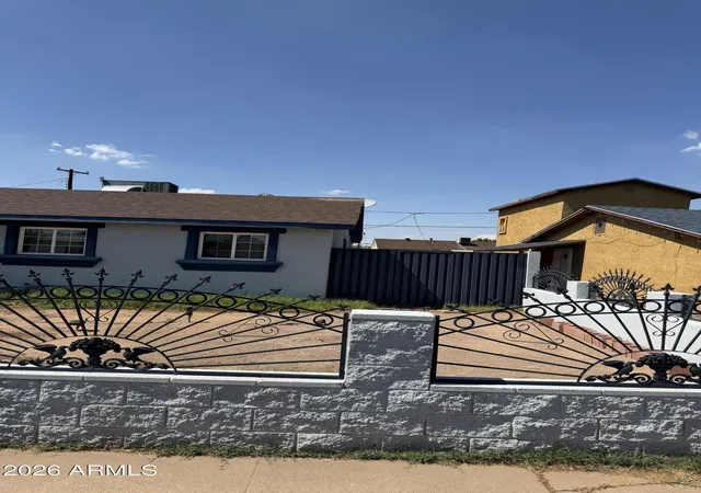 Photo 3 of Single family home for sale at 6952 W Wolf St, Phoenix, AZ 85033 | MLS# 7076790 | Listing updated on 2026-09-07