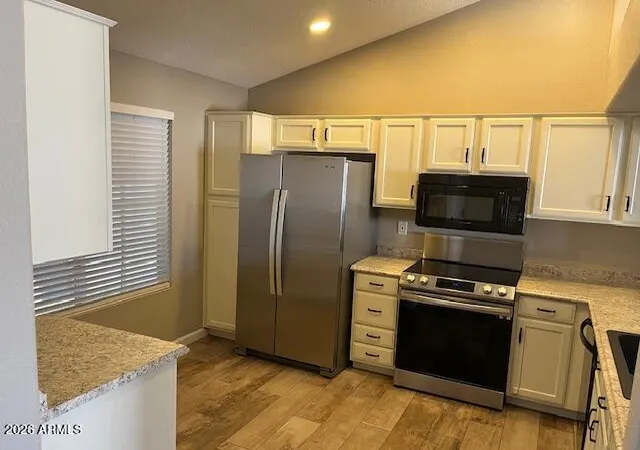 Photo 4 of Single family home for sale at 3920 E Orchid Ln, Phoenix, AZ 85044 | MLS# 7077057 | Listing updated on 2026-09-11