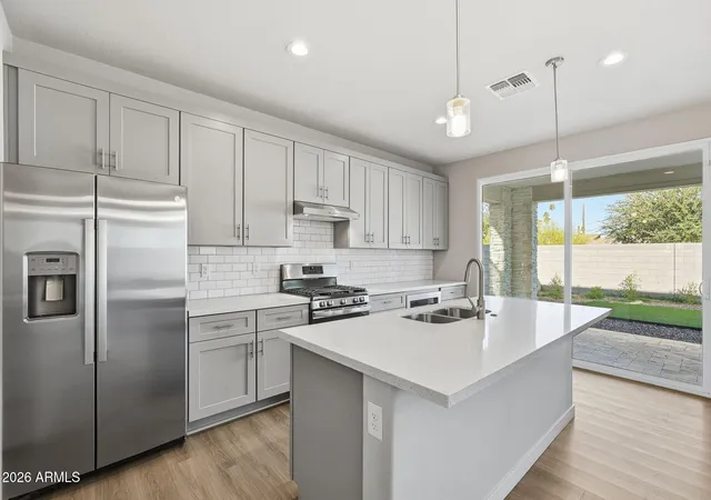 Photo 3 of Single family home for sale at 1518 W Sierra Vista Dr, Phoenix, AZ 85015 | MLS# 7077005 | Listing updated on 2026-09-20