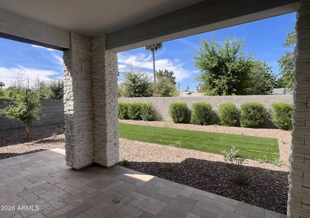 Photo 3 of Single family home for sale at 1518 W Sierra Vista Dr, Phoenix, AZ 85015 | MLS# 7077005 | Listing updated on 2026-09-20