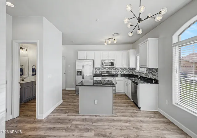 Photo 4 of Townhouse for sale at 1350 S Greenfield Rd #1033, Mesa, AZ 85206 | MLS# 7076881 | Listing updated on 2026-09-12