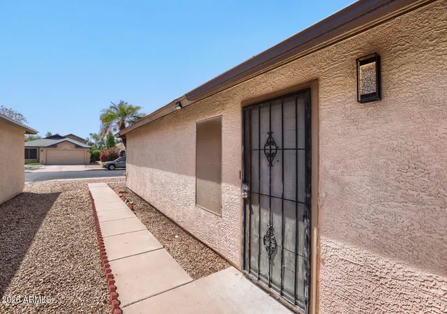 Photo 4 of Single family home for sale at 6450 W Golden Ln, Glendale, AZ 85302 | MLS# 7077362 | Listing updated on 2026-09-09