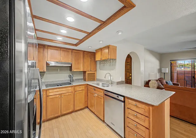 Photo 3 of House for sale at 10410 N Cave Crk Rd #1027, Phoenix, AZ 85020 | MLS# 7076909 | Listing updated on 2026-09-08