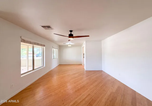 Photo 3 of Single family home for sale at 909 W Missouri Ave, Phoenix, AZ 85013 | MLS# 7076925 | Listing updated on 2026-09-17