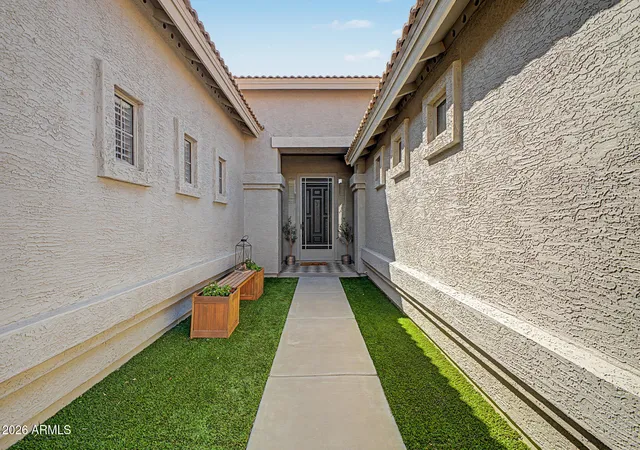 Photo 3 of Single family home for sale at 3697 E Oxford Ln, Gilbert, AZ 85295 | MLS# 7078828 | Listing updated on 2026-09-11