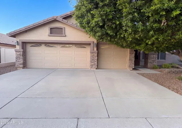 Photo 1 of Sale Pending at 7925 W Harmony Ln, Peoria, AZ 85382 | MLS# 7076931 | Listing updated on 2026-09-15
