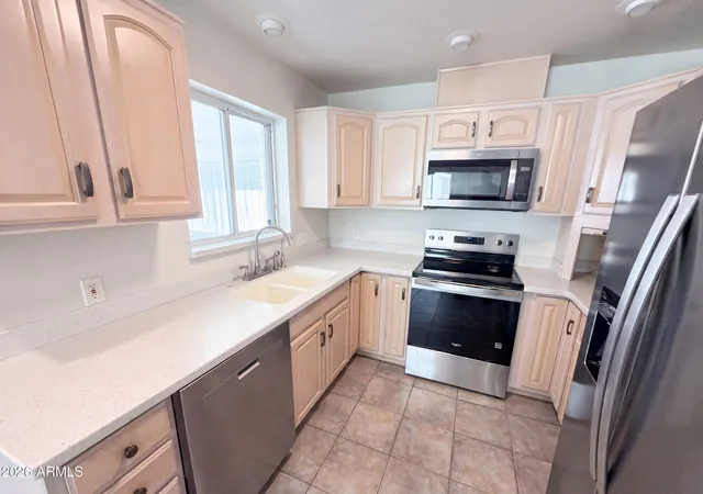 Photo 2 of Single family home for sale at 1738 W North Ln, Phoenix, AZ 85021 | MLS# 7076936 | Listing updated on 2026-09-08