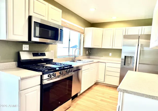 Photo 2 of Single family home for sale at 1735 W Wagoner Rd, Phoenix, AZ 85023 | MLS# 7076993 | Listing updated on 2026-10-25