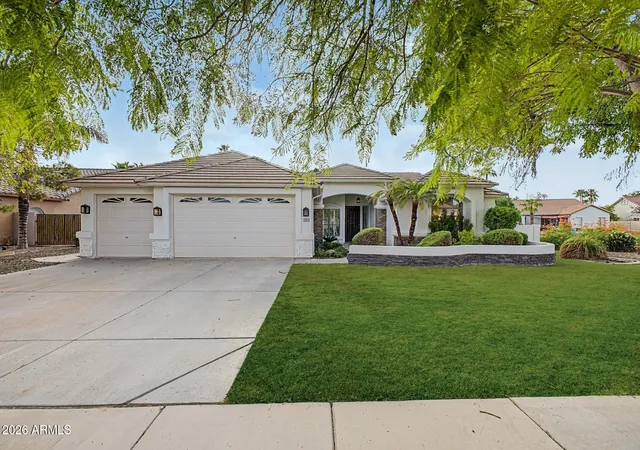 Photo 2 of Single family home for sale at 4926 S Verbenia Pl, Chandler, AZ 85248 | MLS# 7077573 | Listing updated on 2026-09-17