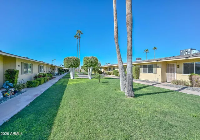 Photo 4 of Townhouse for sale at 10911 W Santa Fe Dr, Sun City, AZ 85351 | MLS# 7077332 | Listing updated on 2026-09-11