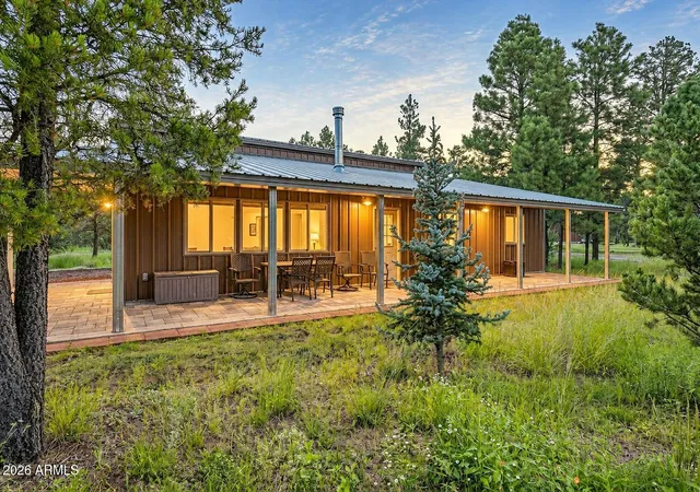 Photo 1 of Single family home for sale at 2970 Pine Rim Rd, Overgaard, AZ 85933 | MLS# 7077064 | Listing updated on 2026-09-08