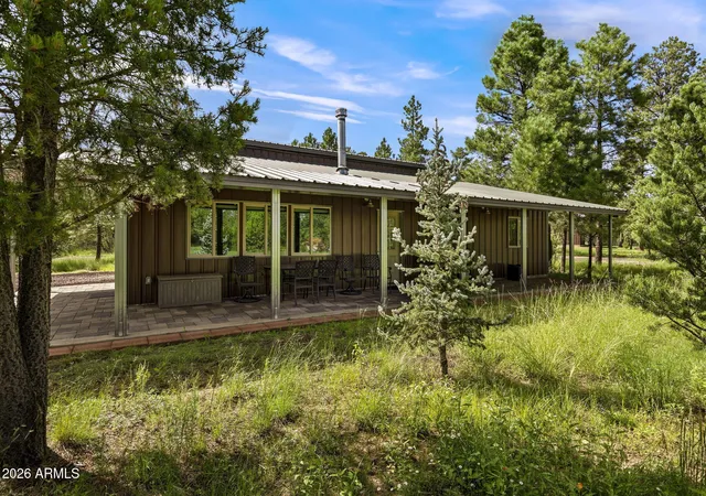 Photo 2 of Single family home for sale at 2970 Pine Rim Rd, Overgaard, AZ 85933 | MLS# 7077064 | Listing updated on 2026-09-08