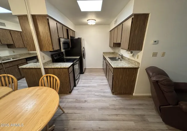 Photo 3 of Townhouse for sale at 8131 N 107th Avenue #91, Peoria, AZ 85345 | MLS# 7077113 | Listing updated on 2026-09-09