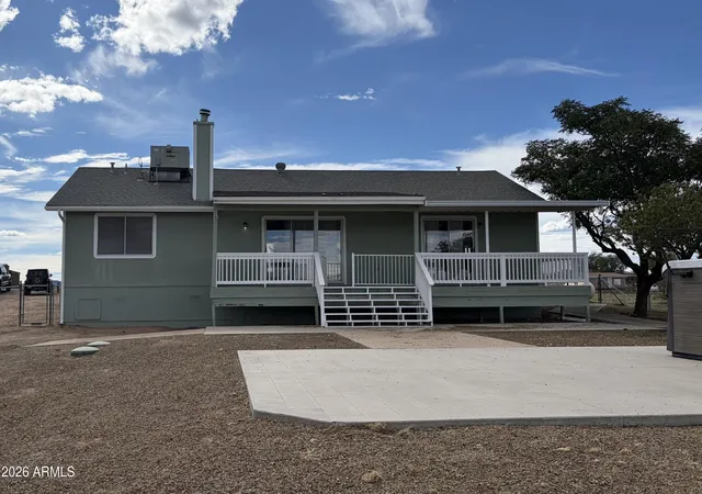 Photo 3 of Single family home for sale at 305 S Reed Rd, Chino Valley, AZ 86323 | MLS# 7077114 | Listing updated on 2026-09-13
