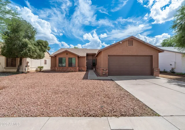 Photo 3 of Single family home for sale at 7425 W Ocotillo Rd, Glendale, AZ 85303 | MLS# 7077177 | Listing updated on 2026-09-09