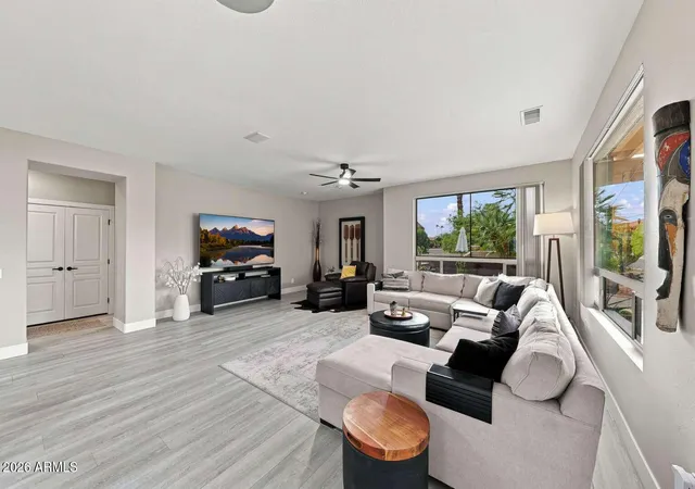 Photo 4 of Sale Pending at 17514 N Horseshoe Dr, Surprise, AZ 85374 | MLS# 7077283 | Listing updated on 2026-09-20