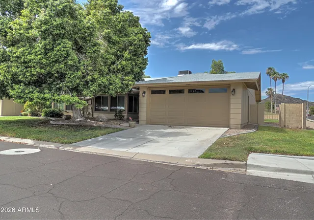 Photo 1 of Townhouse for sale at 12166 S Shoshoni Dr, Phoenix, AZ 85044 | MLS# 7077298 | Listing updated on 2026-09-16