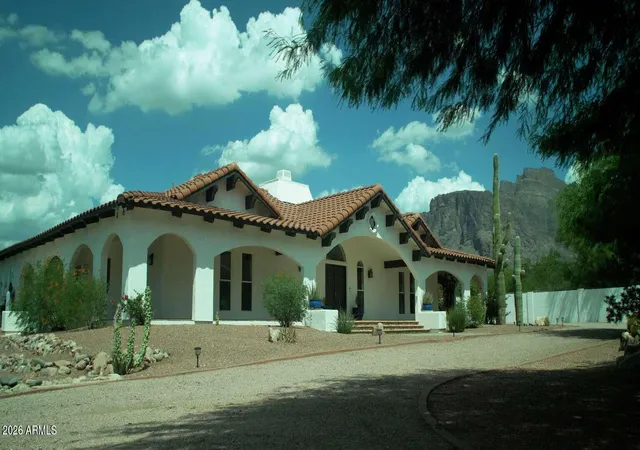 Photo 1 of Single family home for sale at 4932 E Greasewood St, Apache Junction, AZ 85119 | MLS# 7077299 | Listing updated on 2026-09-14