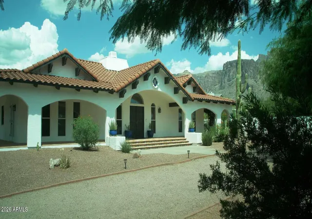 Photo 3 of Single family home for sale at 4932 E Greasewood St, Apache Junction, AZ 85119 | MLS# 7077299 | Listing updated on 2026-09-14