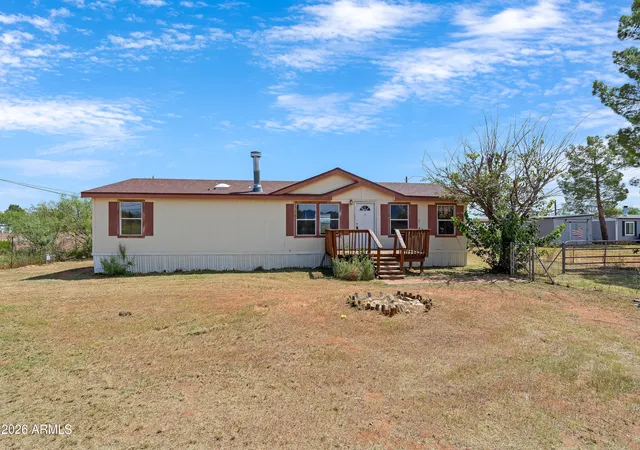 Photo 3 of Manufactured home for sale at 4651 S San Pedro Ave, Sierra Vista, AZ 85650 | MLS# 7079077 | Listing updated on 2026-09-12