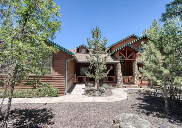 Photo 3 of Single family home for sale at 21 S Golden Rod Ln, Show Low, AZ 85901 | MLS# 7077377 | Listing updated on 2026-09-09
