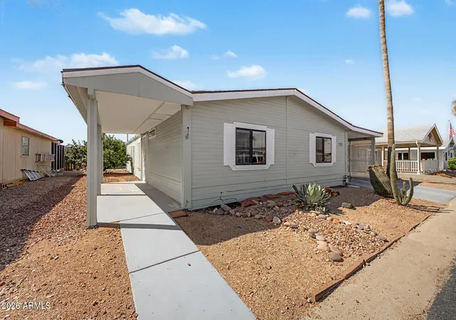 Photo 3 of Manufactured home for sale at 3500 S Tomahawk Rd #LOT 183, Apache Junction, AZ 85119 | MLS# 7078456 | Listing updated on 2026-09-14