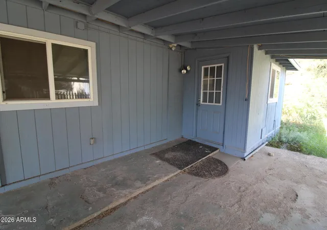 Photo 2 of Single family home for sale at 585 W Banker Ave, Globe, AZ 85501 | MLS# 7077387 | Listing updated on 2026-09-09