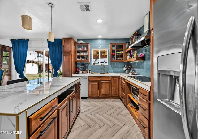 Photo 4 of Single family home for sale at 3010 W Villa Rita Dr, Phoenix, AZ 85053 | MLS# 7078038 | Listing updated on 2026-09-22