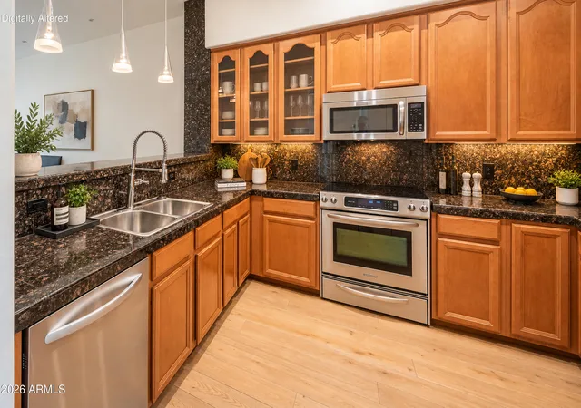 Listing Photo 5 - Condo for sale in building located at 11000 N 77Th Pl, Scottsdale, AZ 85260 - Unit #2065