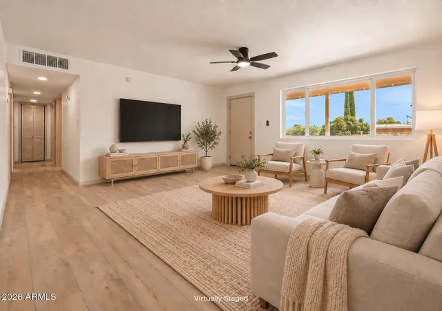 Photo 4 of Single family home for sale at 340 N Lenzner Ave, Sierra Vista, AZ 85635 | MLS# 7077464 | Listing updated on 2026-10-04
