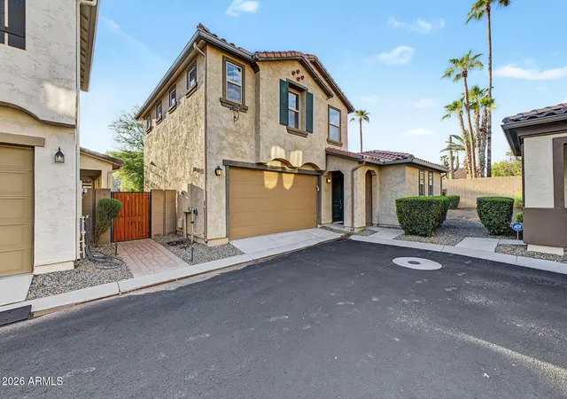 Photo 3 of Single family home for sale at 4750 E Tierra Buena Ln, Phoenix, AZ 85032 | MLS# 7077499 | Listing updated on 2026-10-08
