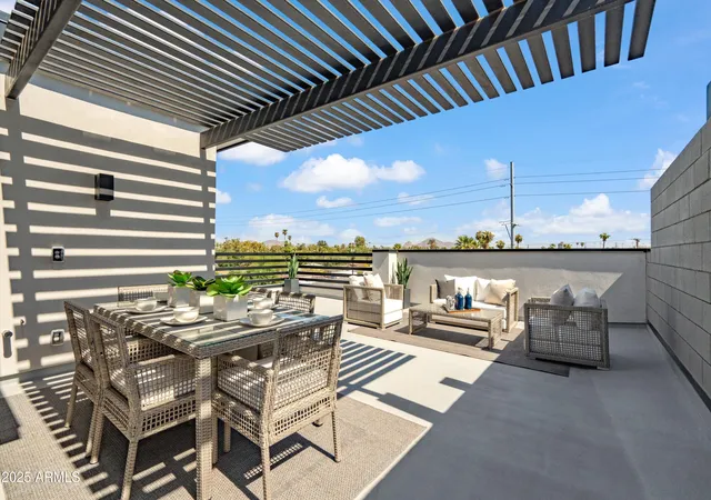 Photo 3 of Townhouse for sale at 377 E Windsor Ave #7, Phoenix, AZ 85004 | MLS# 7078066 | Listing updated on 2026-10-03