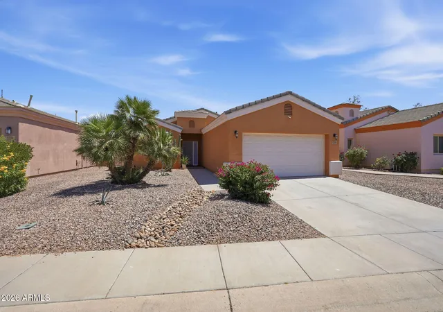 Photo 3 of Single family home for sale at 1205 N Fairway Dr, Eloy, AZ 85131 | MLS# 7077533 | Listing updated on 2026-09-09