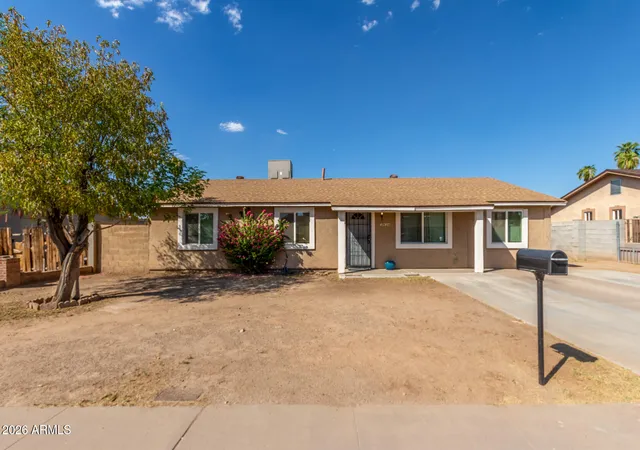 Photo 2 of Sale Pending at 5934 W Coronado Rd, Phoenix, AZ 85035 | MLS# 7077564 | Listing updated on 2026-09-19